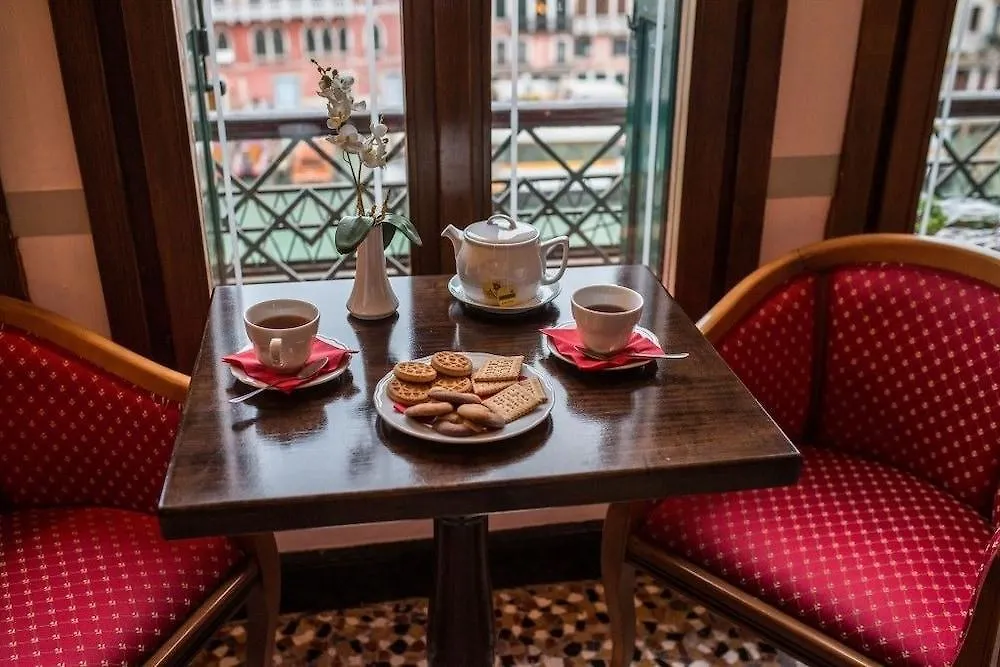 Antica Locanda Sturion Residenza D'Epoca Venice Hotel